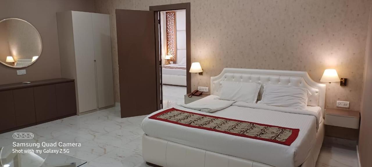 Ymca Seacom Inn Колката Екстер'єр фото