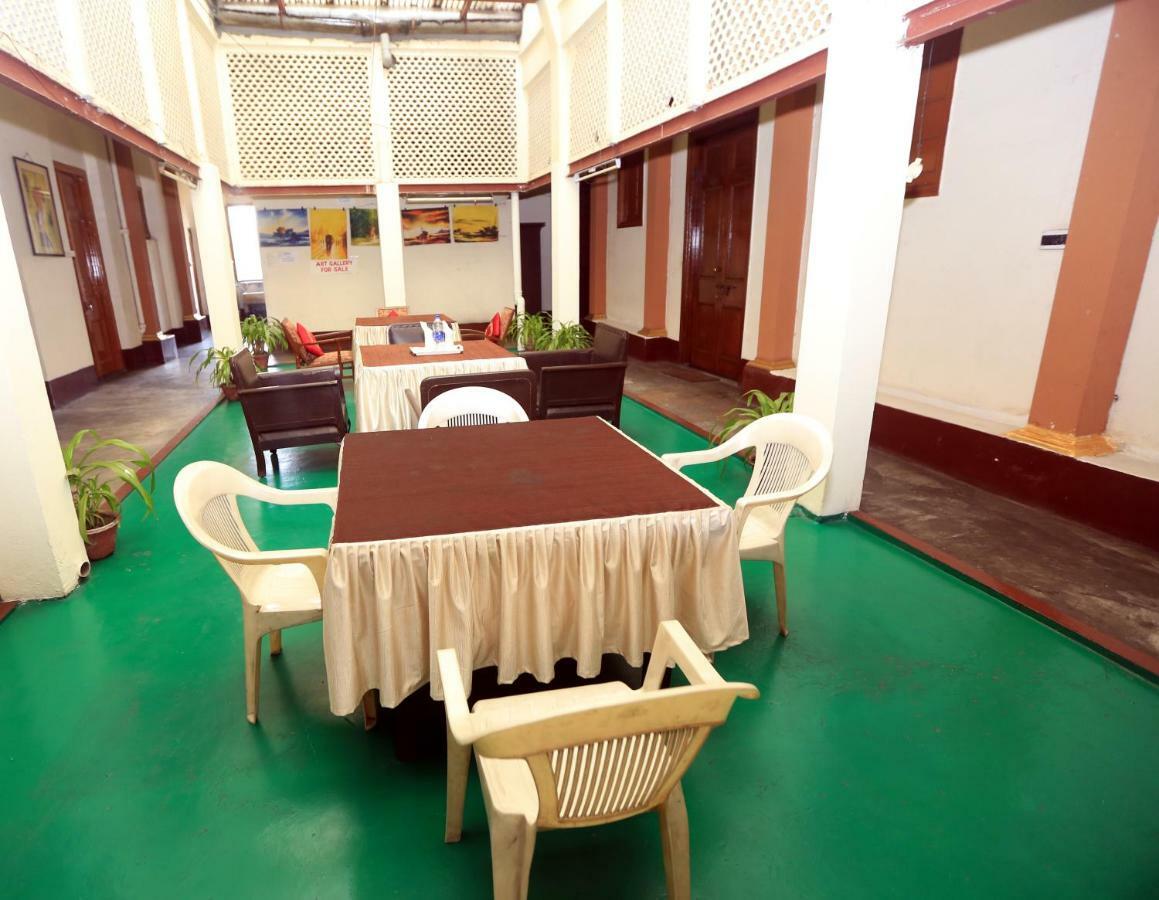 Ymca Seacom Inn Колката Екстер'єр фото